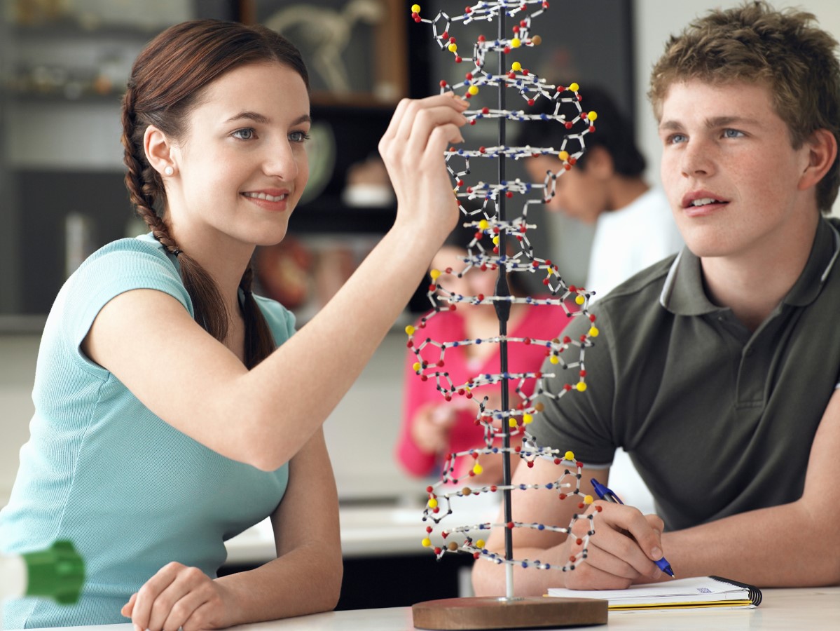 highschoolers learning