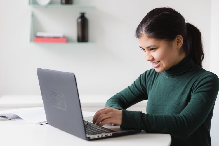 Online Tutor at Preply