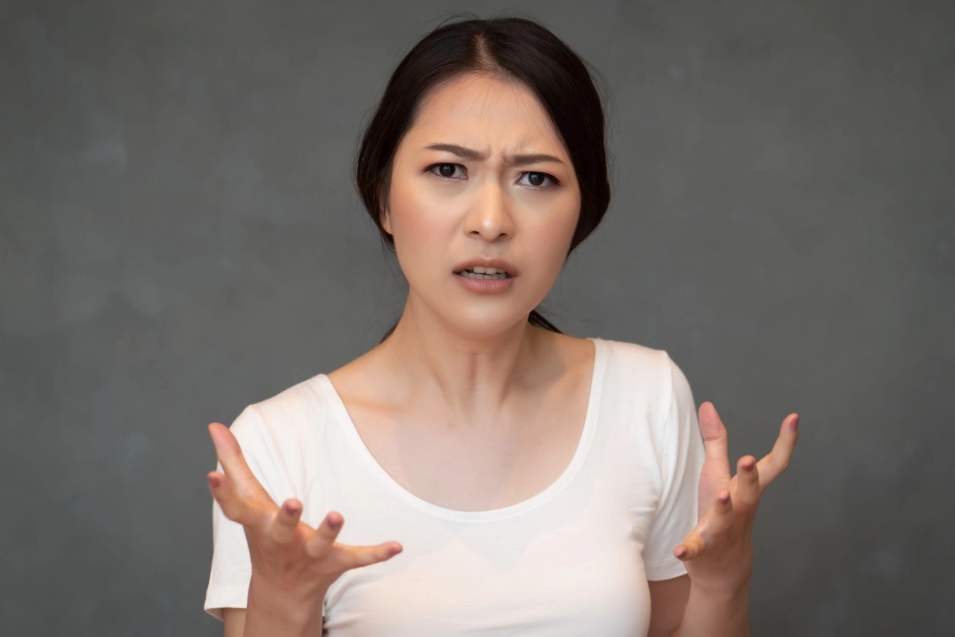 asian girl questioning
