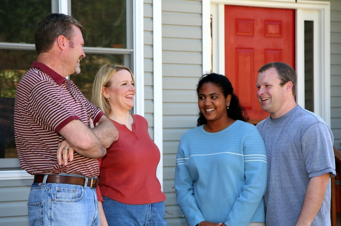 Jones’, Jones’s or Joneses'