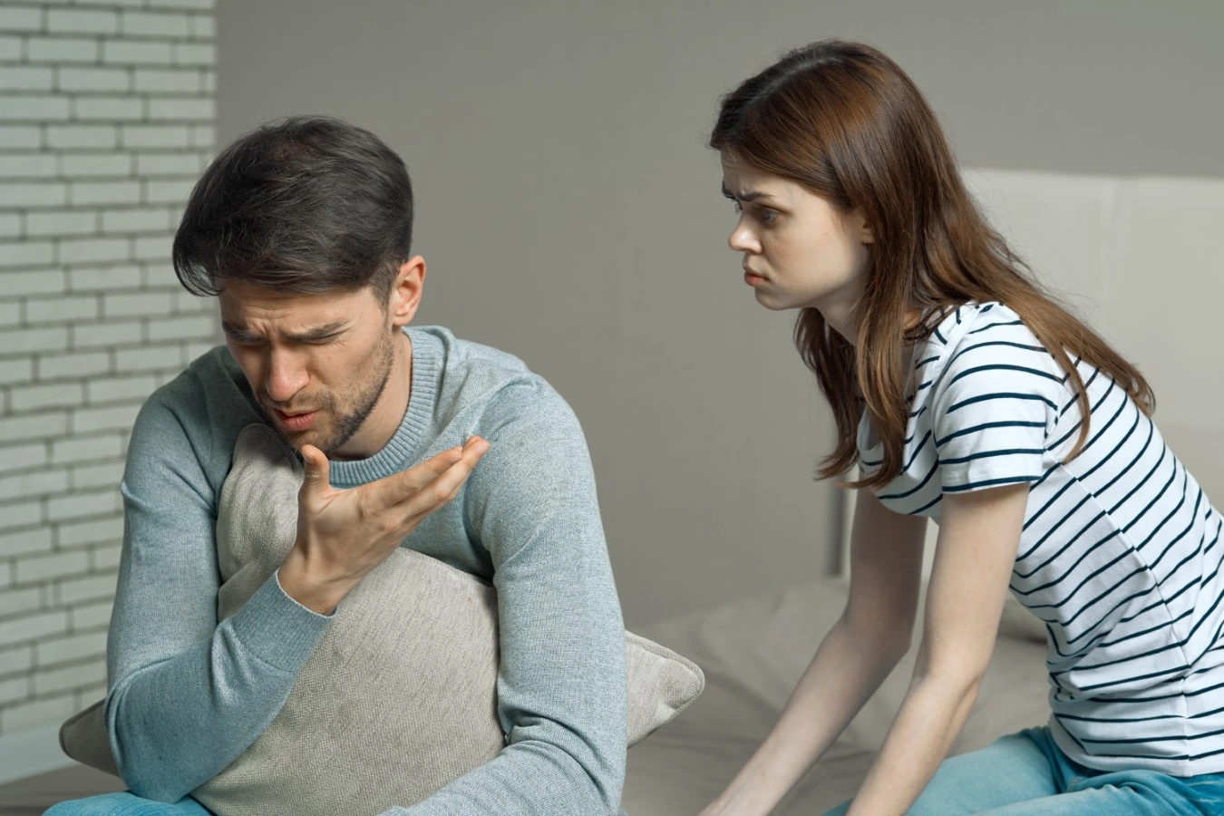wife and husband fight